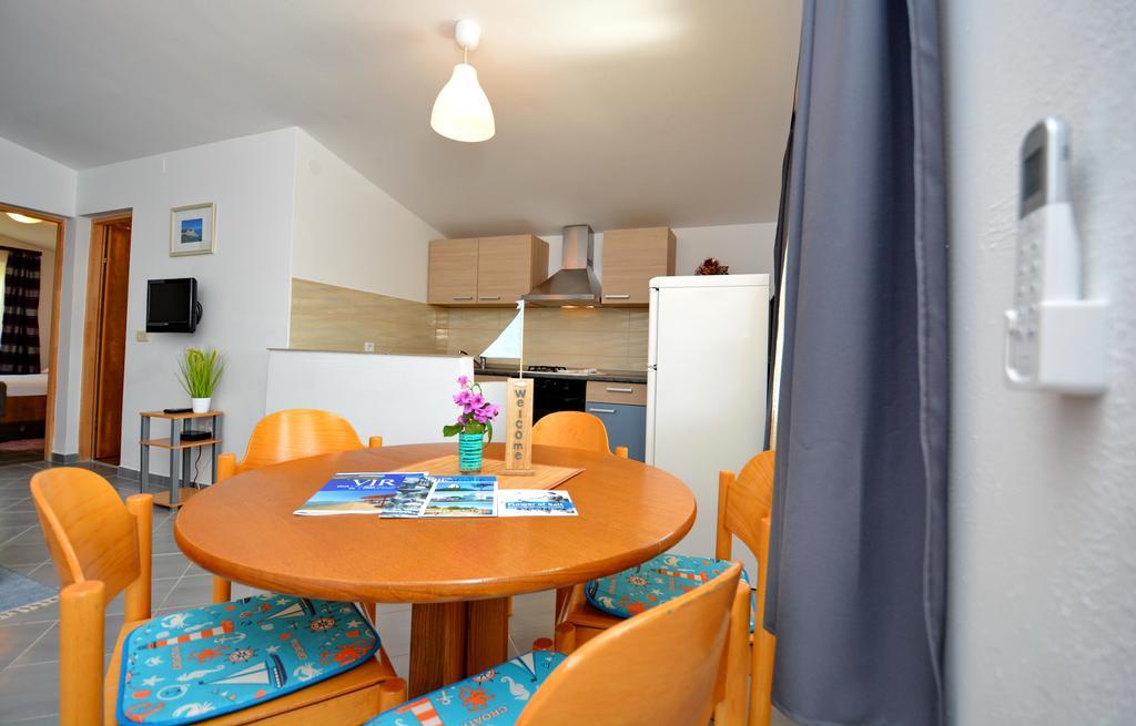 Apartment Marijana Vir Exterior photo